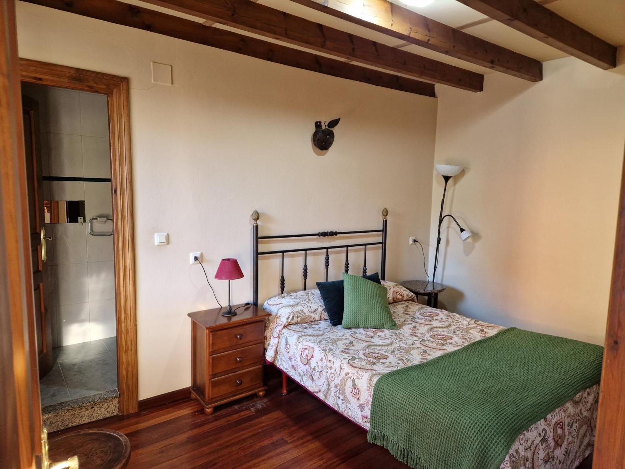 Turismo Rural El Piensu Villaviciosa  Quarto foto